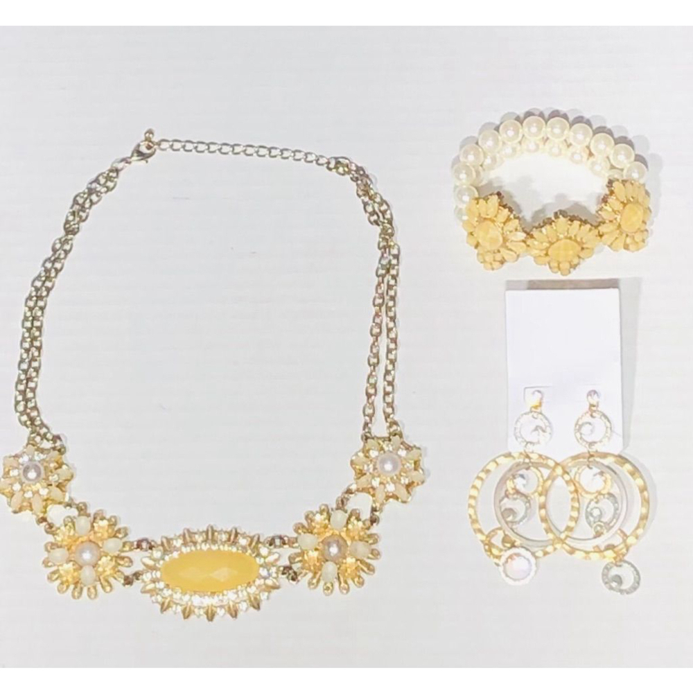 Vintage Rhinestone Glass Floral Necklace Bracelet Earrings Set